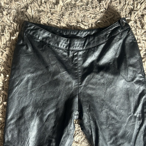 Leather capris - Picture 3 of 3